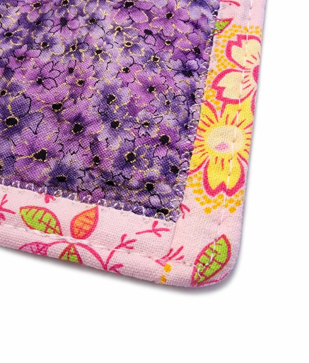 Purple & Pink Floral Quilted Potholder – Handmade Cotton Hot Pad, Square‑in‑a‑Square Pattern, Kitchen Decor