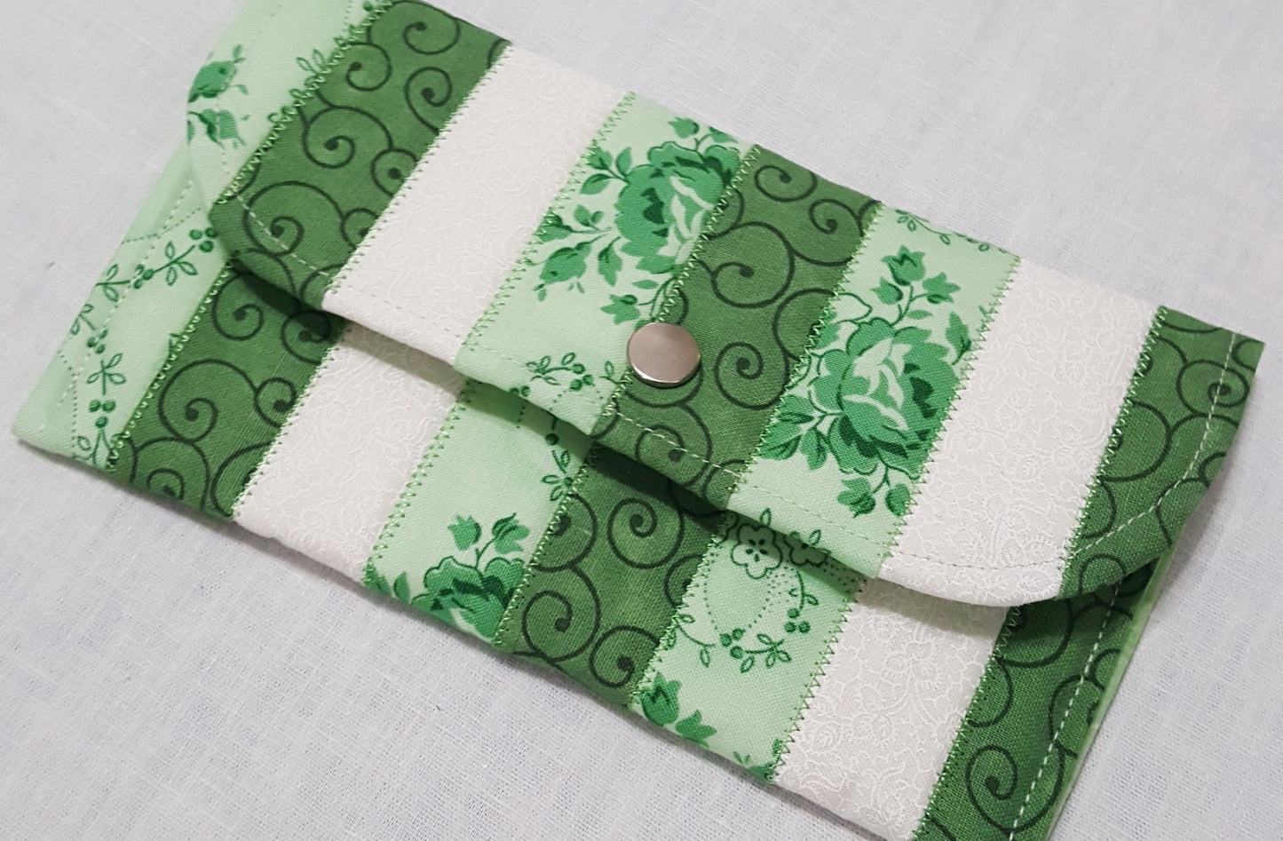 Quilted Patchwork Eyeglass Case – Green & White Cotton – Snap Closure