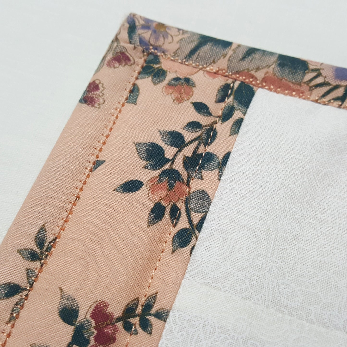 Peach Star Quilted Mug Rug – Cotton – Decorative Stitching