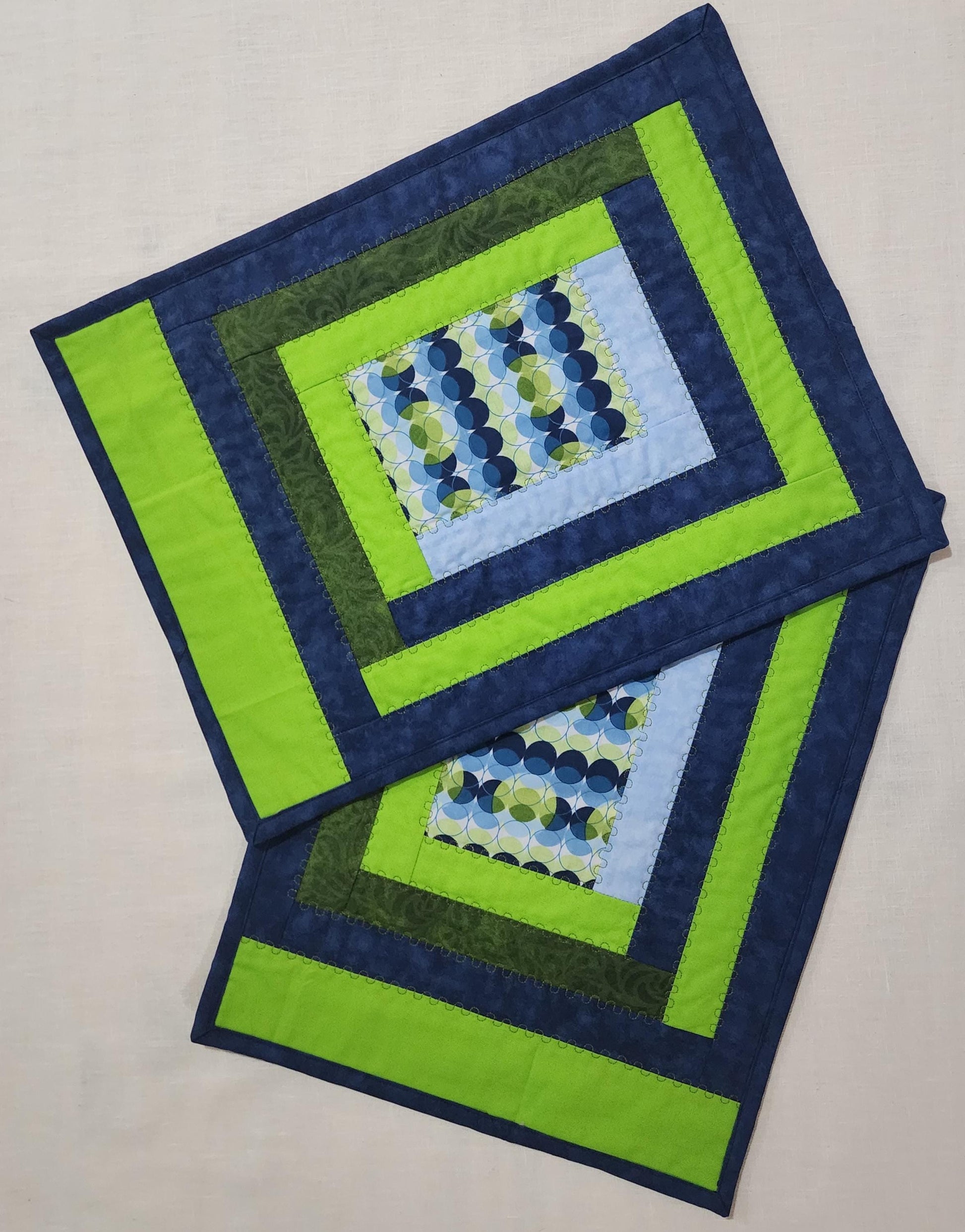 Modern Log Cabin Quilted Placemat Set – Includes Bonus Mug Rug – Handmade Cotton Table Decor