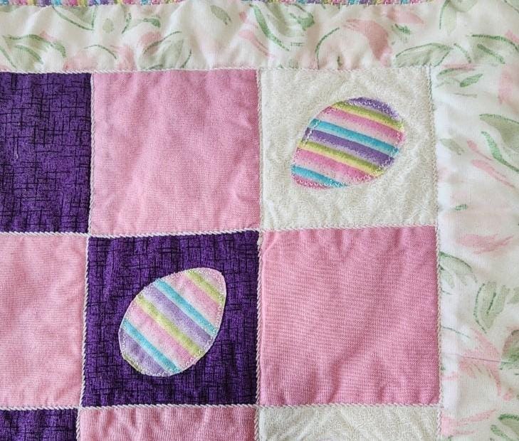 Easter Patchwork Table Mat – Quilted Pastel Decor with Egg Appliqués – Spring Centerpiece