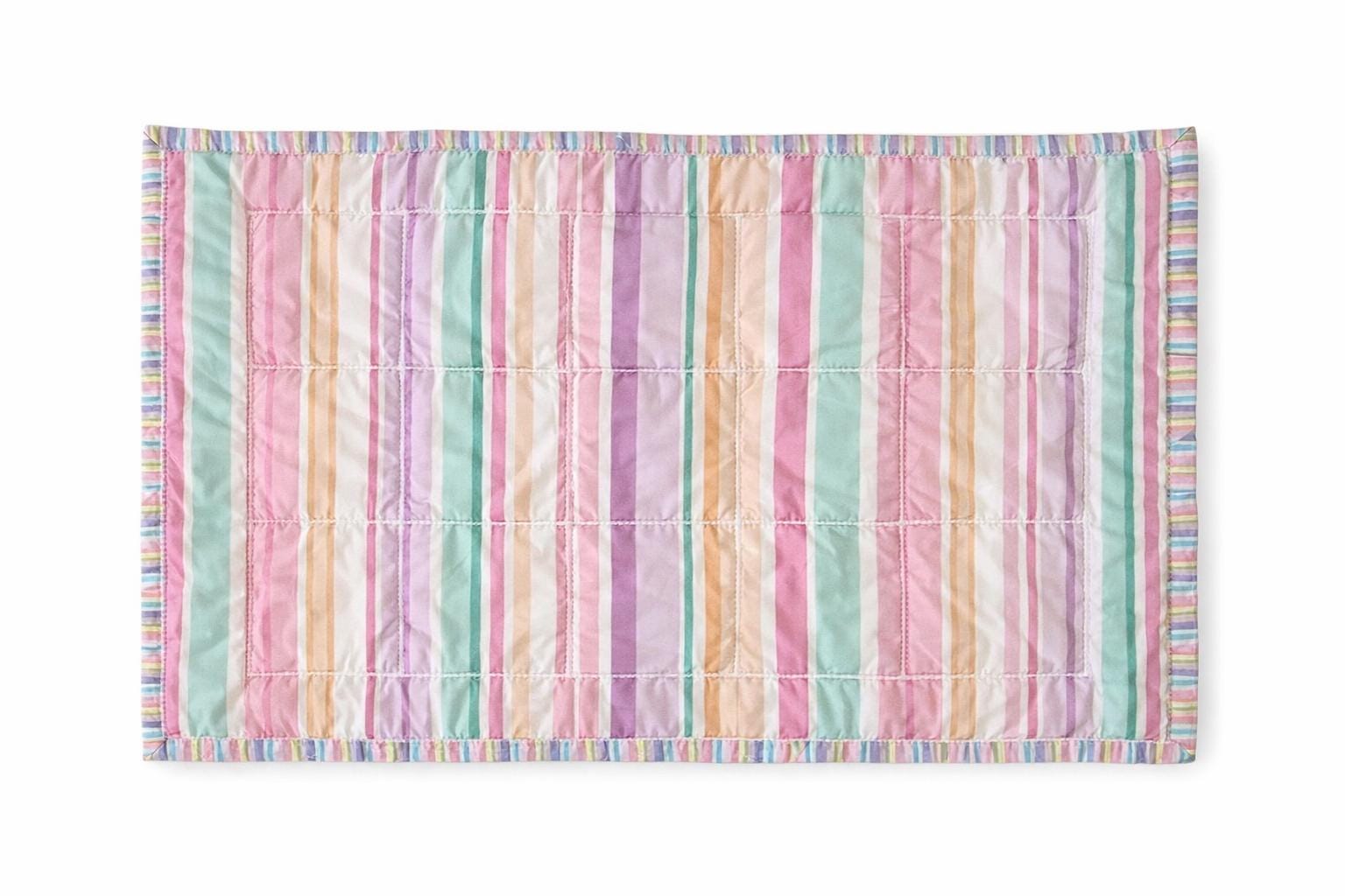 Easter Patchwork Table Mat – Quilted Pastel Decor with Egg Appliqués – Spring Centerpiece