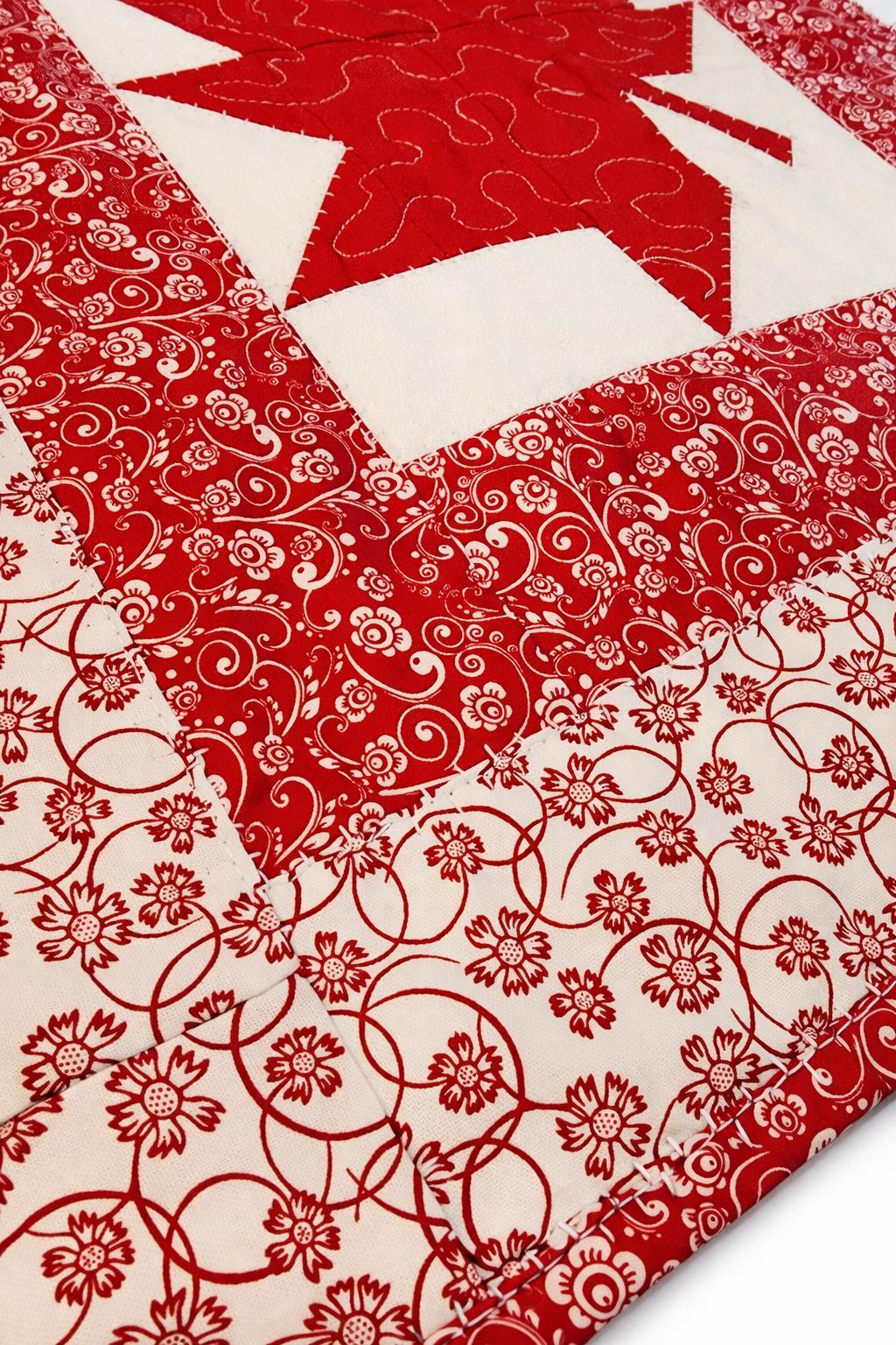 Red & White Quilted Maple Leaf Table Topper – Reversible Cotton Candle Mat or Dining Accent