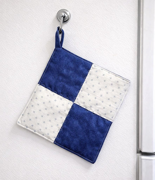 Blue & Cream Quilted Potholder – Handmade Patchwork Kitchen Decor, Farmhouse Cottage Style